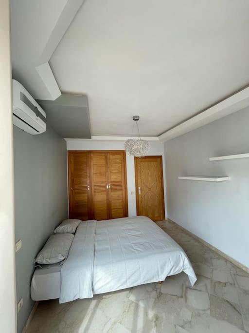 Big Luxury Apartment Near Airport Nouaceur Экстерьер фото